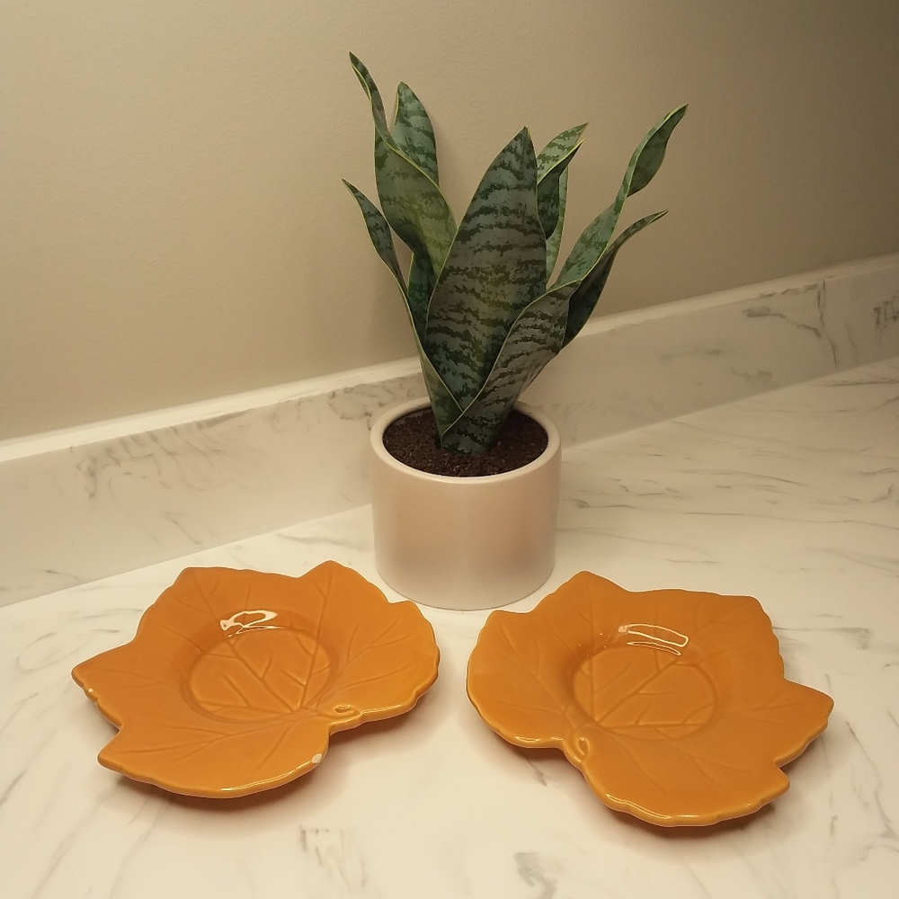 Hallmark Leaf Candle Plates
